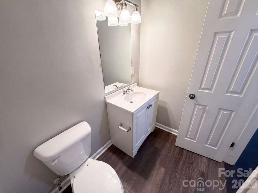 528 Kentbrook Drive, Charlotte, NC 28213.  MLS# CAR4410070, YatesRealty ID 43527. 