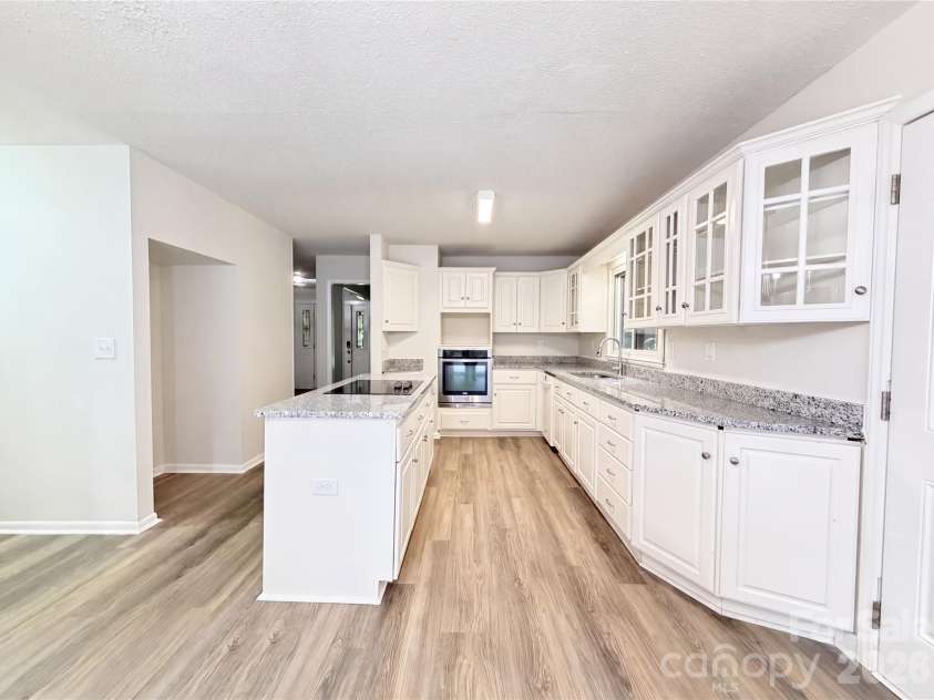 7210 Apple Creek Drive, Charlotte, NC 28227.  MLS# CAR4409706, YatesRealty ID 43528. 