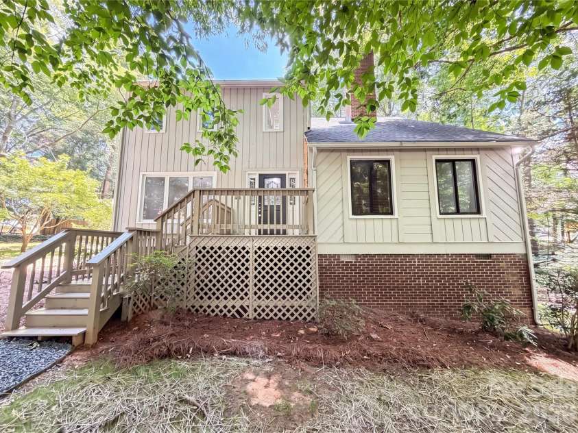 7210 Apple Creek Drive, Charlotte, NC 28227.  MLS# CAR4409706, YatesRealty ID 43528. 