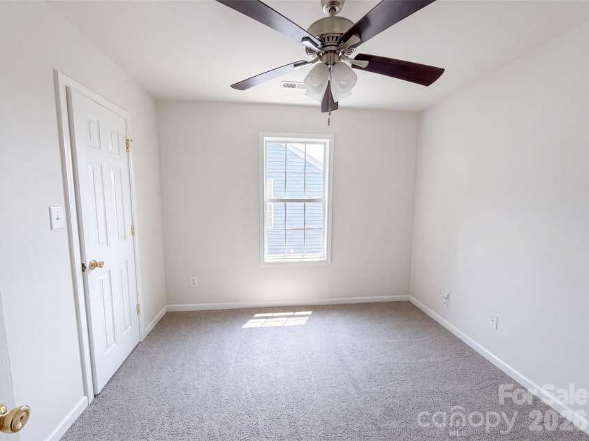 5714 Waverly Lynn Lane, Charlotte, NC 28269.  MLS# CAR4408920, YatesRealty ID 43529. 