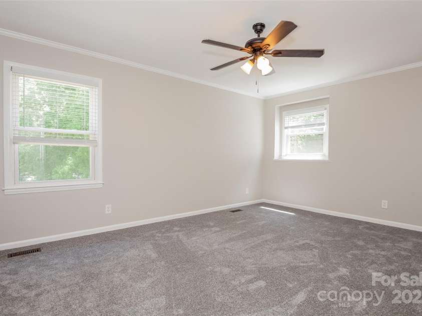 1637 Buckingham Avenue, Gastonia, NC 28054.  MLS# CAR4245917, YatesRealty ID 4353. 
