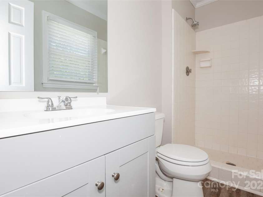 1637 Buckingham Avenue, Gastonia, NC 28054.  MLS# CAR4245917, YatesRealty ID 4353. 