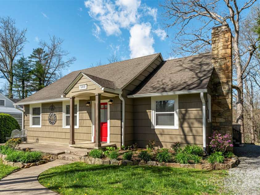 580 Maple Street, Brevard, NC 28712.  MLS# CAR4288715, YatesRealty ID 4353. 