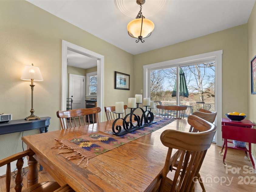 580 Maple Street, Brevard, NC 28712.  MLS# CAR4288715, YatesRealty ID 4353. 