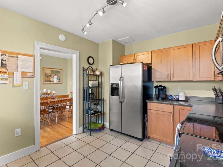 580 Maple Street, Brevard, NC 28712.  MLS# CAR4288715, YatesRealty ID 4353. 