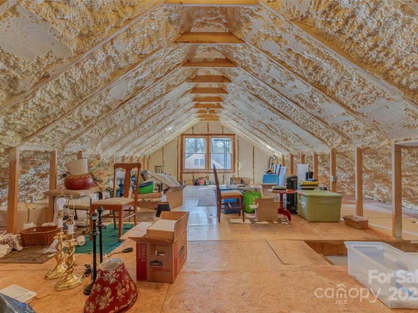 580 Maple Street, Brevard, NC 28712.  MLS# CAR4288715, YatesRealty ID 4353. 