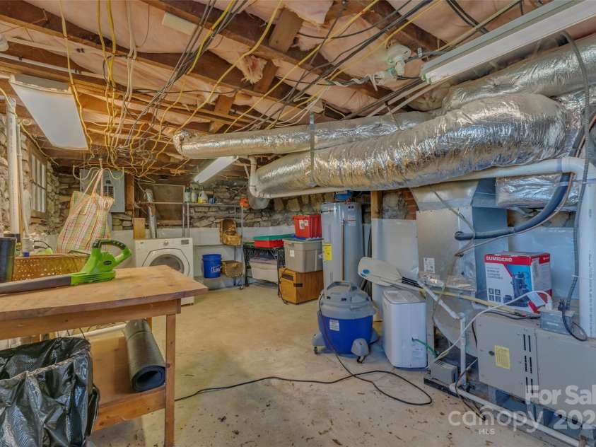 580 Maple Street, Brevard, NC 28712.  MLS# CAR4288715, YatesRealty ID 4353. 