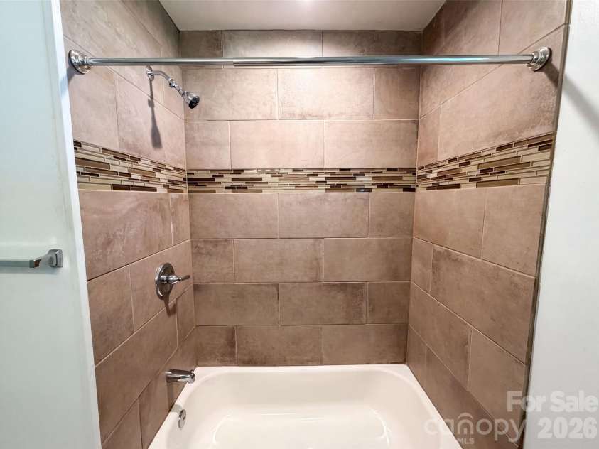 1605 Auten Road, Gastonia, NC 28054.  MLS# CAR4409816, YatesRealty ID 43530. 