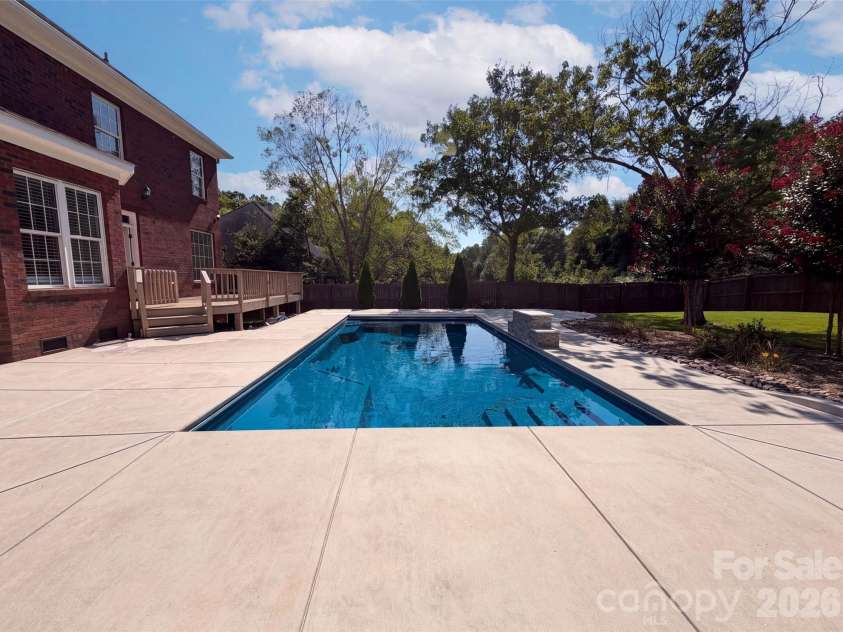 114 Stirling Heights Lane, Fort Mill, SC 29715.  MLS# CAR4411144, YatesRealty ID 43531. 