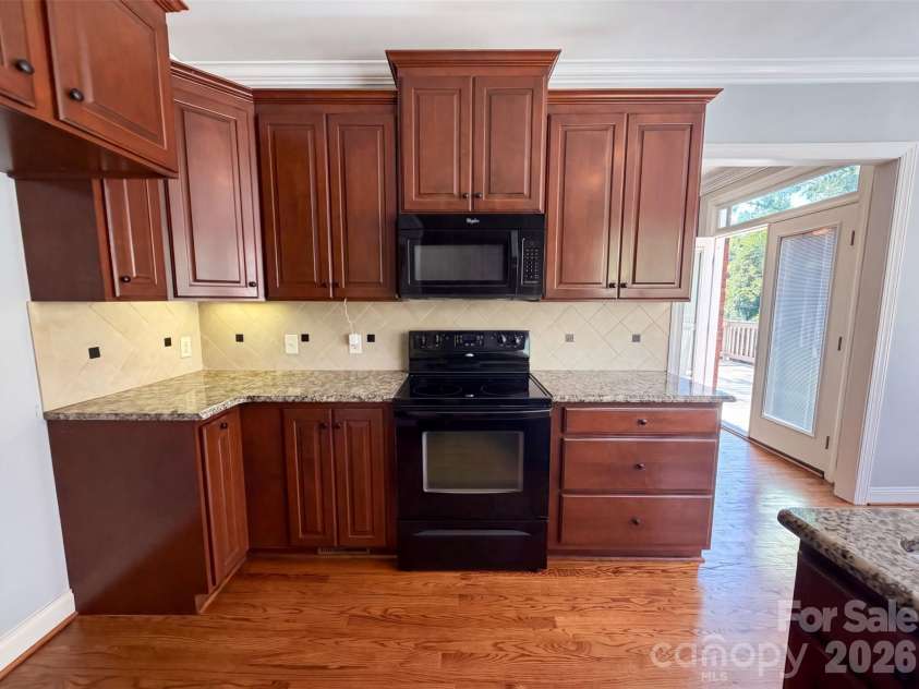 114 Stirling Heights Lane, Fort Mill, SC 29715.  MLS# CAR4411144, YatesRealty ID 43531. 