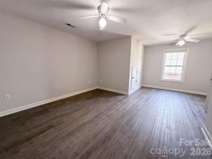 114 Stirling Heights Lane, Fort Mill, SC 29715.  MLS# CAR4411144, YatesRealty ID 43531. 