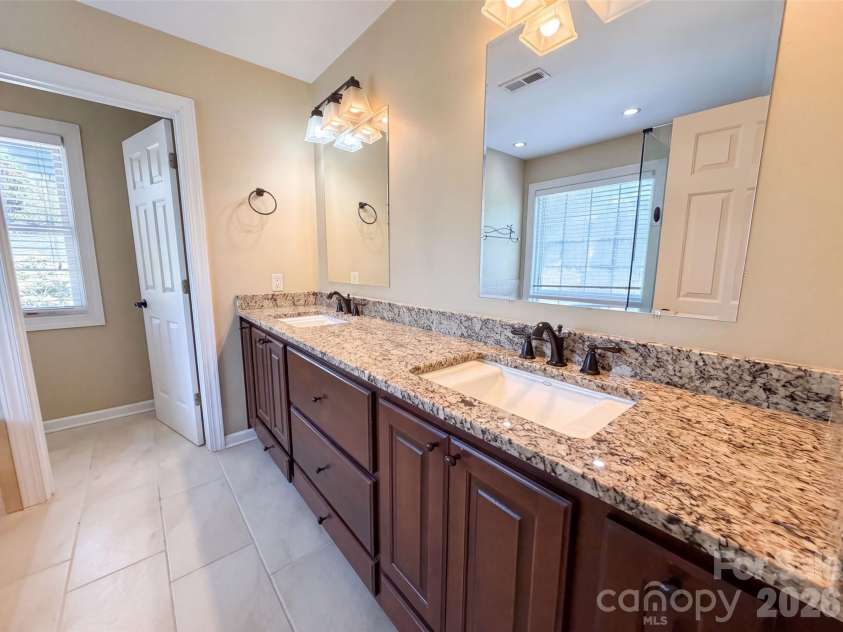 114 Stirling Heights Lane, Fort Mill, SC 29715.  MLS# CAR4411144, YatesRealty ID 43531. 