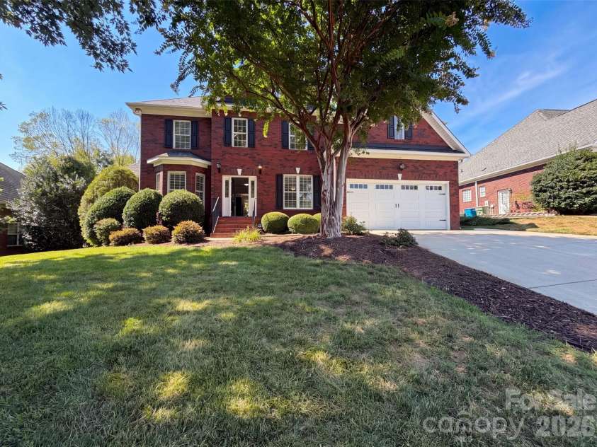 114 Stirling Heights Lane, Fort Mill, SC 29715.  MLS# CAR4411144, YatesRealty ID 43531. 