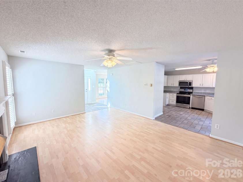 3016 Wyntree Court, Matthews, NC 28104.  MLS# CAR4411271, YatesRealty ID 43532. 