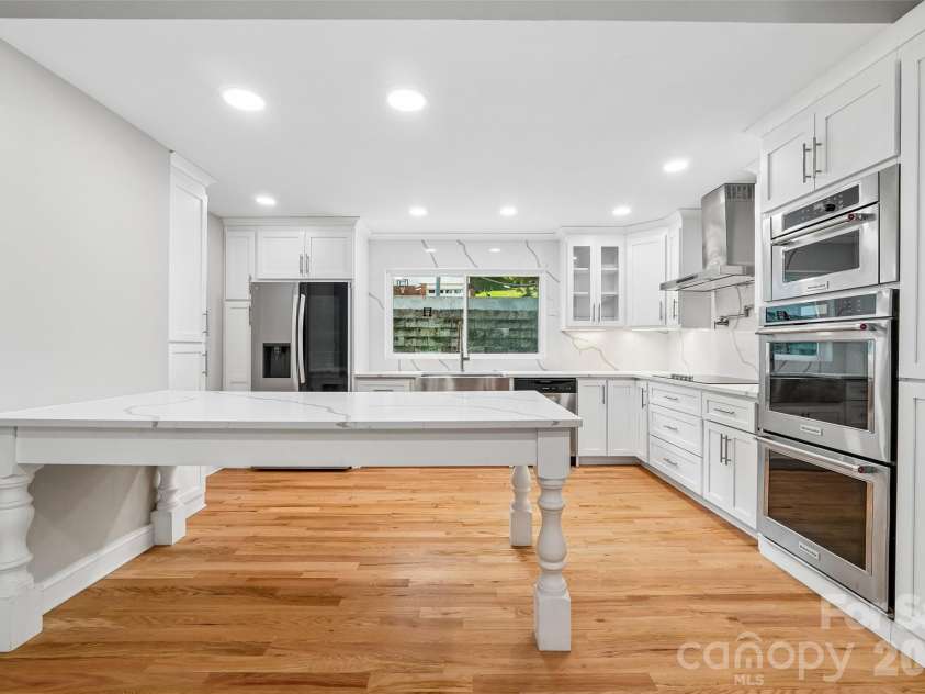 7022 Chelsea Day Lane, Fort Mill, SC 29708.  MLS# CAR4411409, YatesRealty ID 43534. 