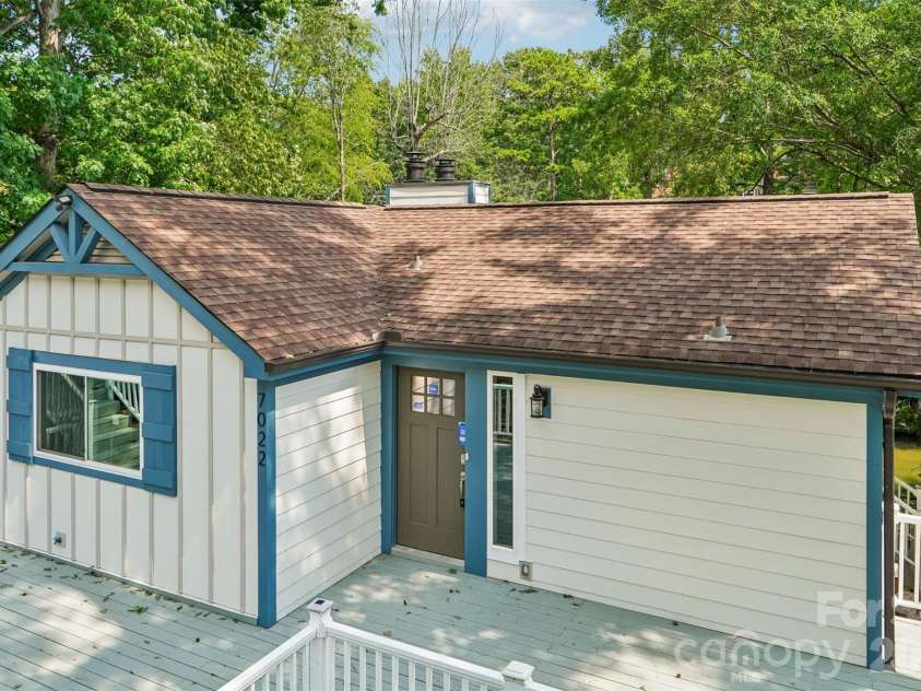 7022 Chelsea Day Lane, Fort Mill, SC 29708.  MLS# CAR4411409, YatesRealty ID 43534. 