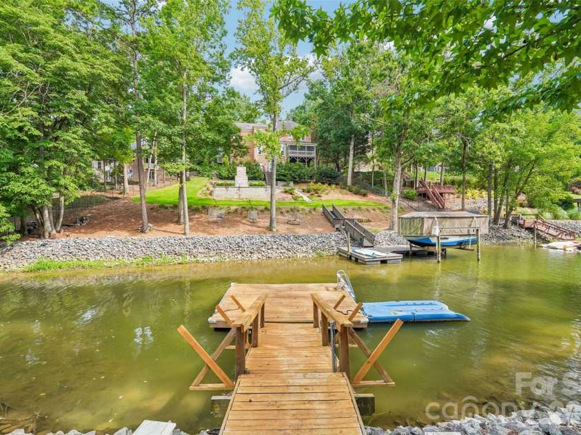 7022 Chelsea Day Lane, Fort Mill, SC 29708.  MLS# CAR4411409, YatesRealty ID 43534. 