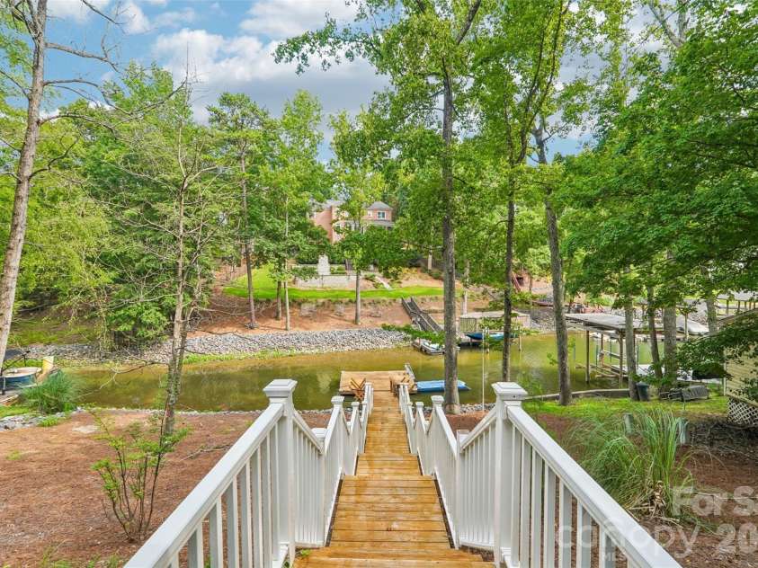 7022 Chelsea Day Lane, Fort Mill, SC 29708.  MLS# CAR4411409, YatesRealty ID 43534. 