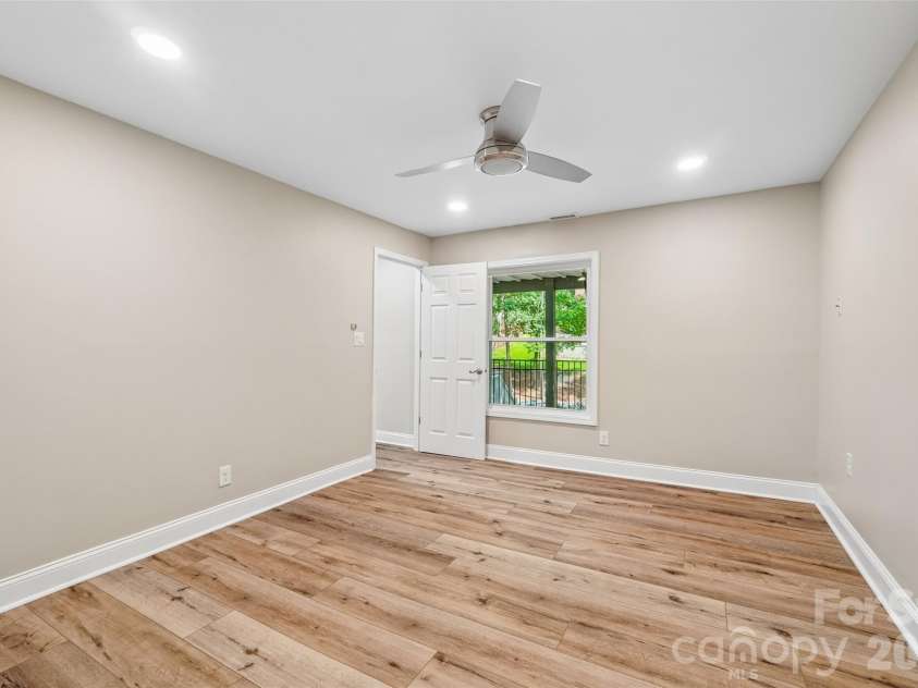 7022 Chelsea Day Lane, Fort Mill, SC 29708.  MLS# CAR4411409, YatesRealty ID 43534. 