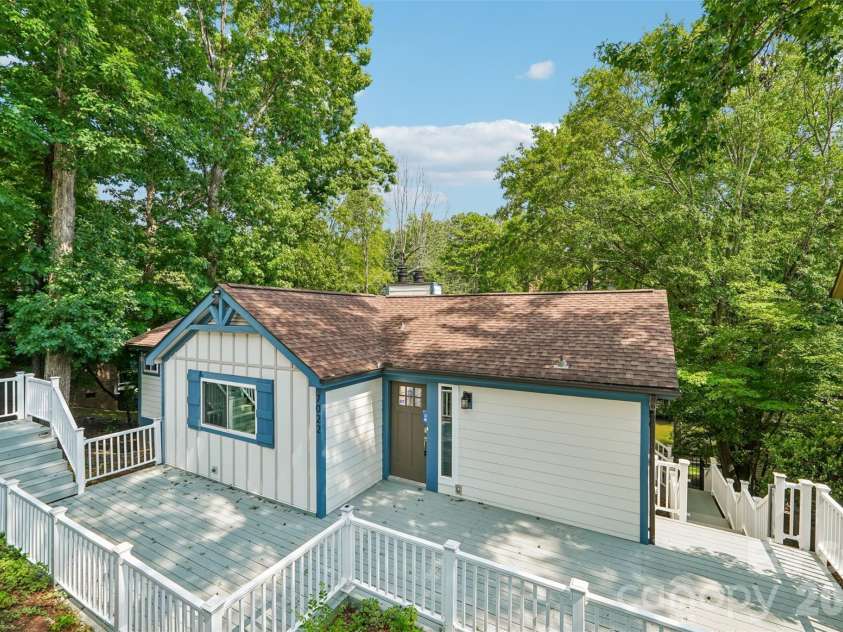 7022 Chelsea Day Lane, Fort Mill, SC 29708.  MLS# CAR4411409, YatesRealty ID 43534. 