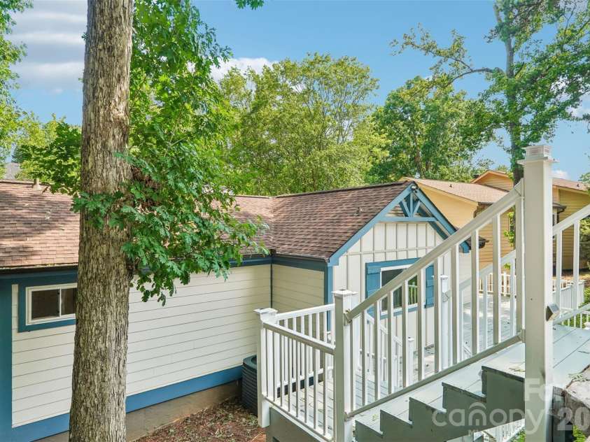 7022 Chelsea Day Lane, Fort Mill, SC 29708.  MLS# CAR4411409, YatesRealty ID 43534. 