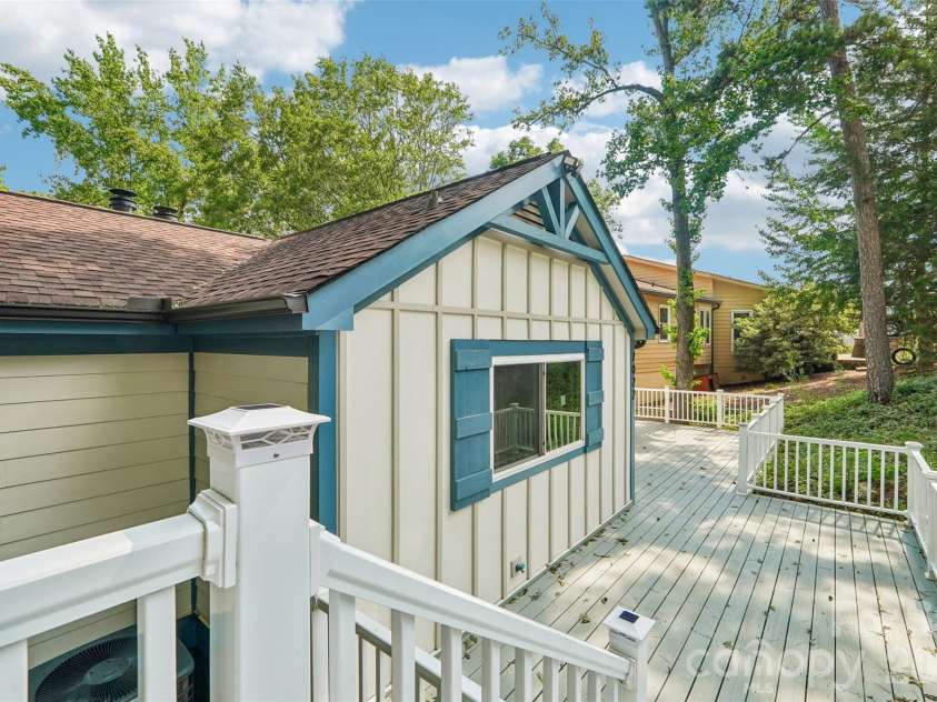 7022 Chelsea Day Lane, Fort Mill, SC 29708.  MLS# CAR4411409, YatesRealty ID 43534. 