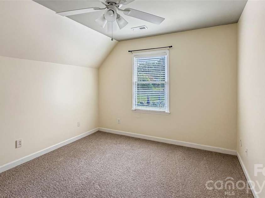 16539 Grapperhall Drive, Huntersville, NC 28078.  MLS# CAR4412768, YatesRealty ID 43537. 