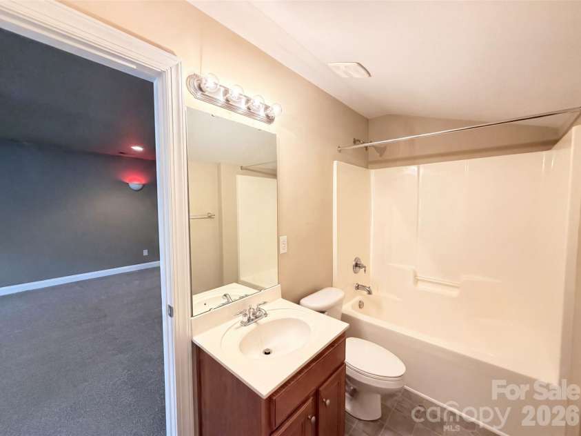 9928 Daufuskie Drive, Charlotte, NC 28278.  MLS# CAR4413308, YatesRealty ID 43539. 