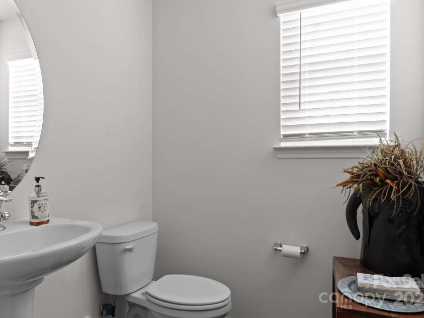 10 Chambers Garden Drive, Arden, NC 28704.  MLS# CAR4283808, YatesRealty ID 4354. 