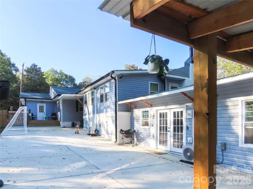 214 Springs Street, Lancaster, SC 29720.  MLS# CAR4311106, YatesRealty ID 4354. 