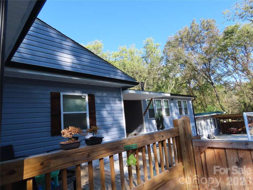 214 Springs Street, Lancaster, SC 29720.  MLS# CAR4311106, YatesRealty ID 4354. 