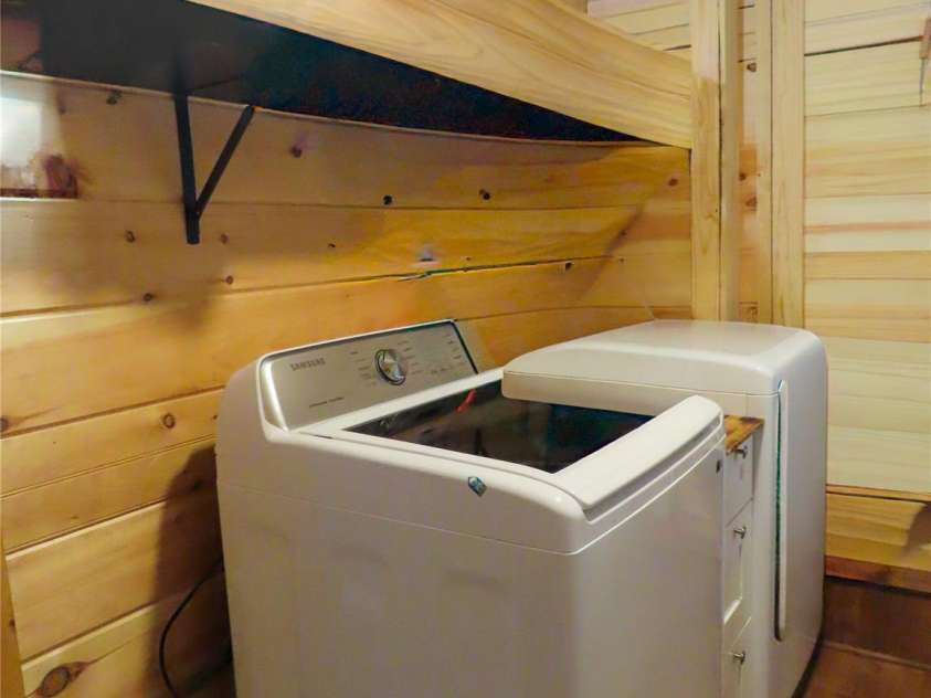 214 Springs Street, Lancaster, SC 29720.  MLS# CAR4311106, YatesRealty ID 4354. Laundry