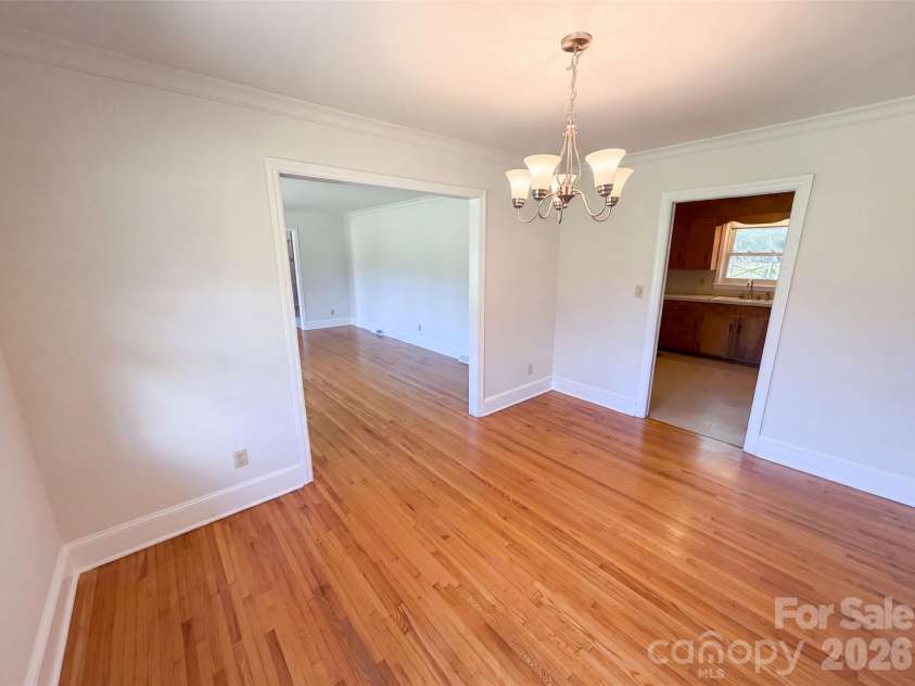 8901 Hood Road, Charlotte, NC 28215.  MLS# CAR4413653, YatesRealty ID 43541. 