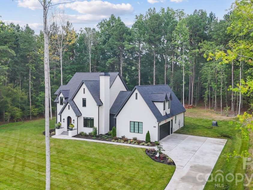 6528 Great Blue Path, Clover, SC 29710.  MLS# CAR4411573, YatesRealty ID 43543. 