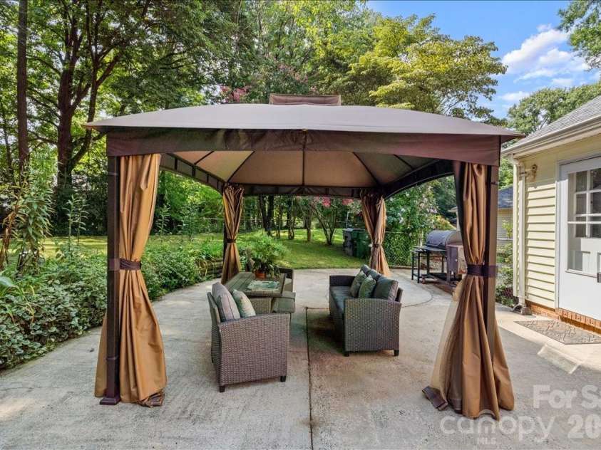 9614 Lone Oak Court, Charlotte, NC 28270.  MLS# CAR4410259, YatesRealty ID 43544. 