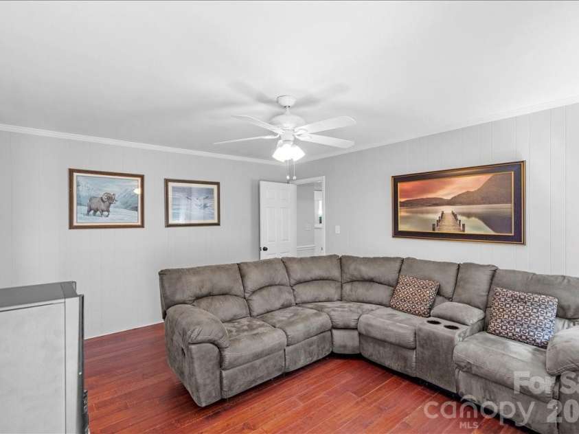 9614 Lone Oak Court, Charlotte, NC 28270.  MLS# CAR4410259, YatesRealty ID 43544. 