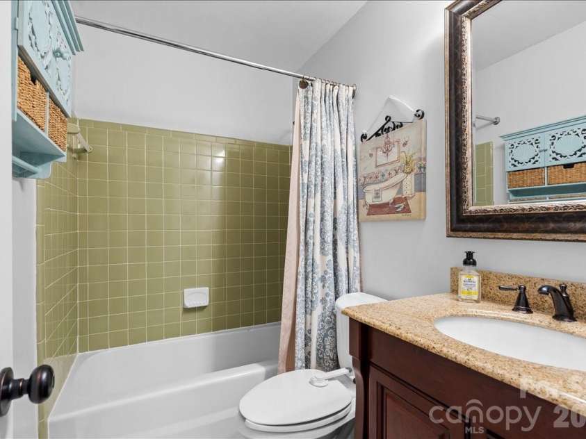 9614 Lone Oak Court, Charlotte, NC 28270.  MLS# CAR4410259, YatesRealty ID 43544. 