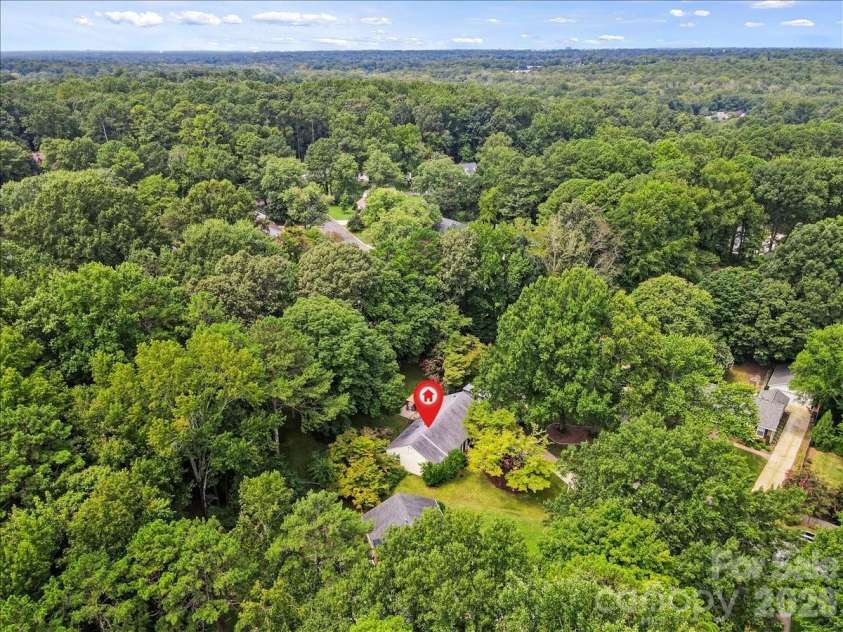 9614 Lone Oak Court, Charlotte, NC 28270.  MLS# CAR4410259, YatesRealty ID 43544. 