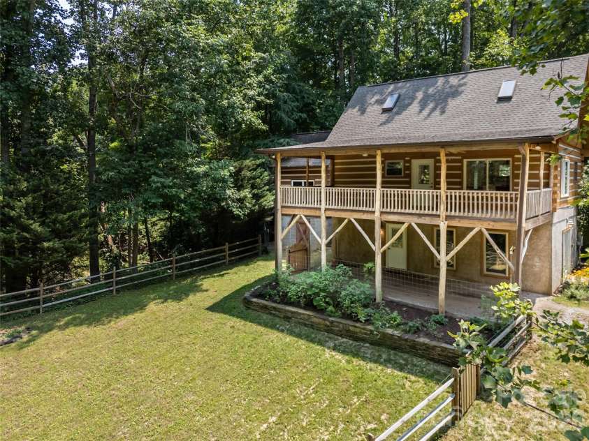 24 Gregory Hill Road, Fairview, NC 28730.  MLS# CAR4408771, YatesRealty ID 43545. 