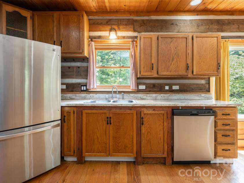 24 Gregory Hill Road, Fairview, NC 28730.  MLS# CAR4408771, YatesRealty ID 43545. 