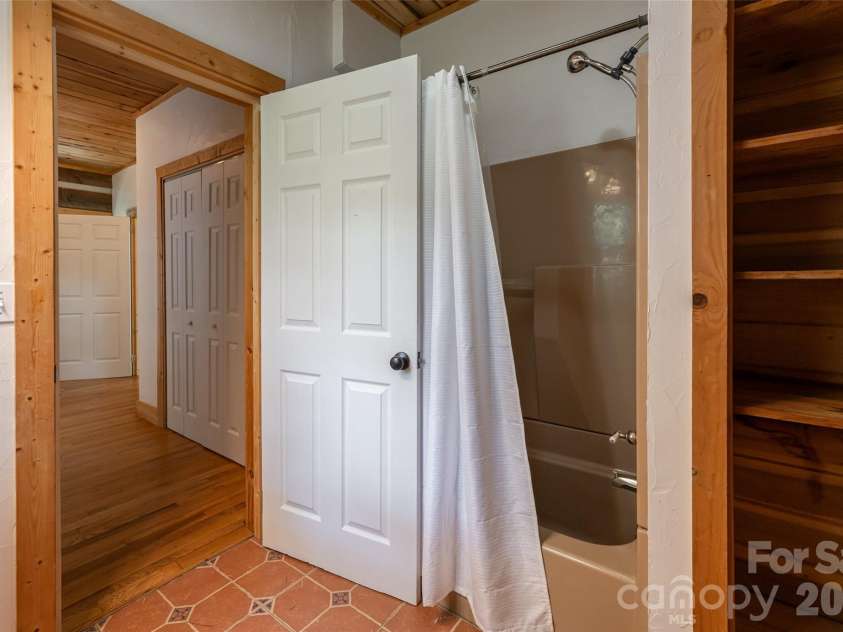 24 Gregory Hill Road, Fairview, NC 28730.  MLS# CAR4408771, YatesRealty ID 43545. 