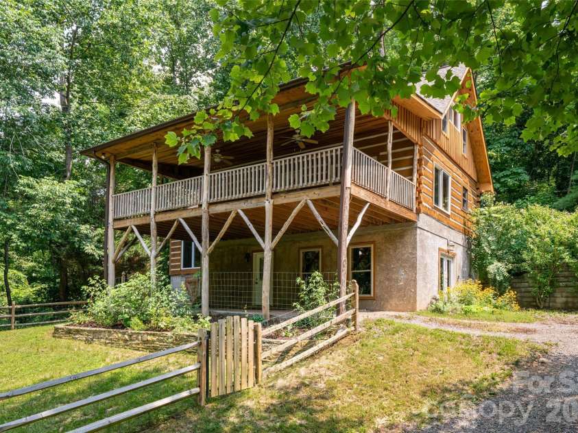 24 Gregory Hill Road, Fairview, NC 28730.  MLS# CAR4408771, YatesRealty ID 43545. 