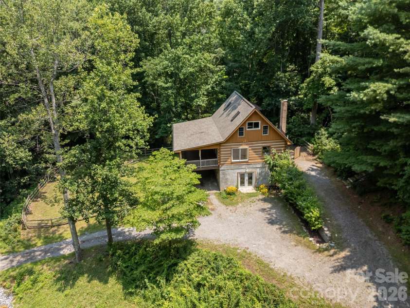 24 Gregory Hill Road, Fairview, NC 28730.  MLS# CAR4408771, YatesRealty ID 43545. 