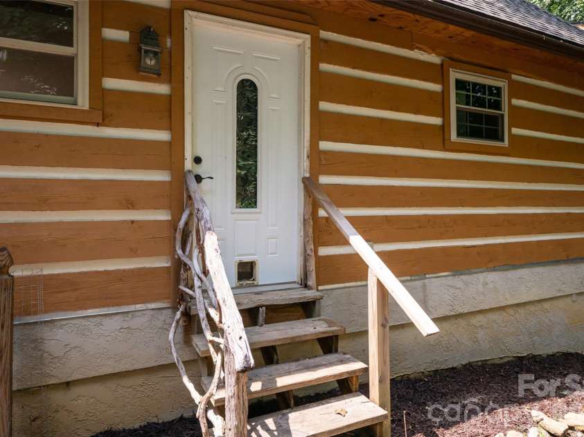 24 Gregory Hill Road, Fairview, NC 28730.  MLS# CAR4408771, YatesRealty ID 43545. Main Level Door