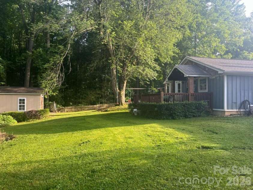 325 Ewbank Road, Etowah, NC 28729.  MLS# CAR4411444, YatesRealty ID 43546. 