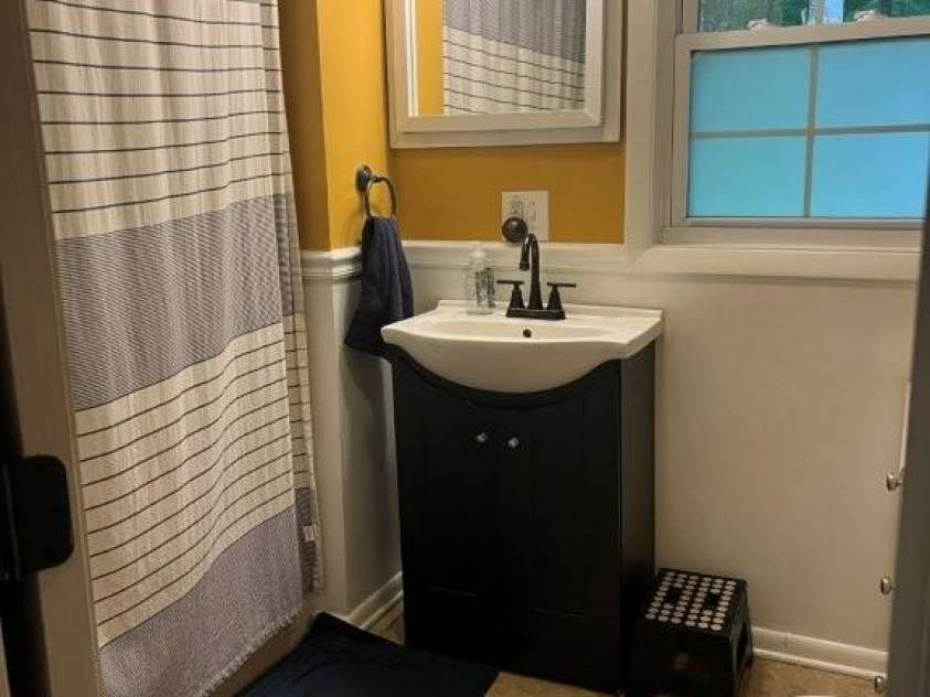 325 Ewbank Road, Etowah, NC 28729.  MLS# CAR4411444, YatesRealty ID 43546. BATHROOM
