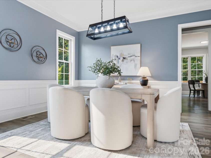 1004 Viscount Drive, Matthews, NC 28104.  MLS# CAR4404468, YatesRealty ID 43547. 