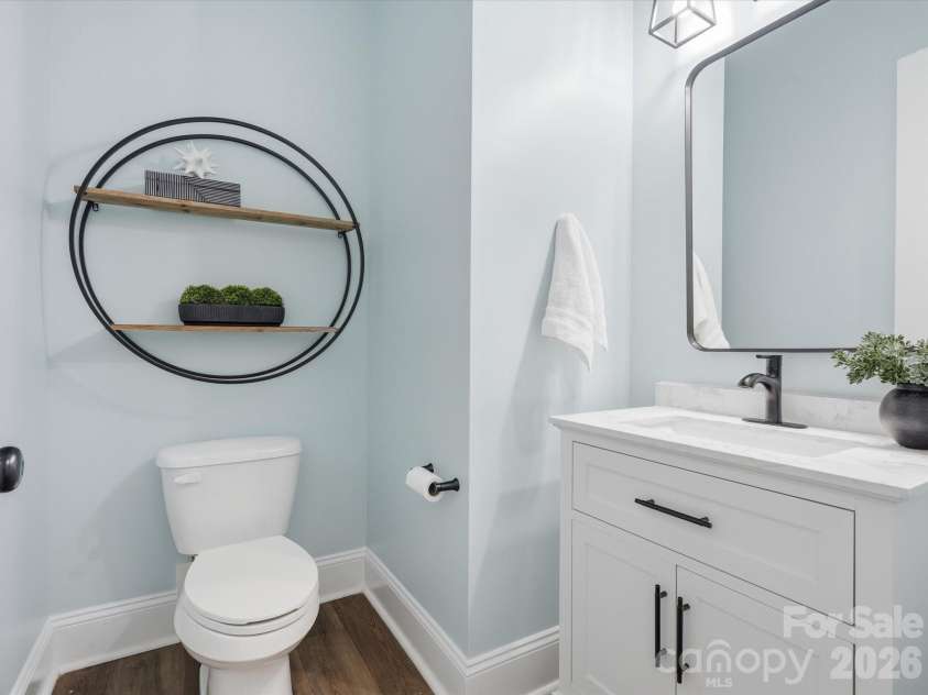 1004 Viscount Drive, Matthews, NC 28104.  MLS# CAR4404468, YatesRealty ID 43547. 