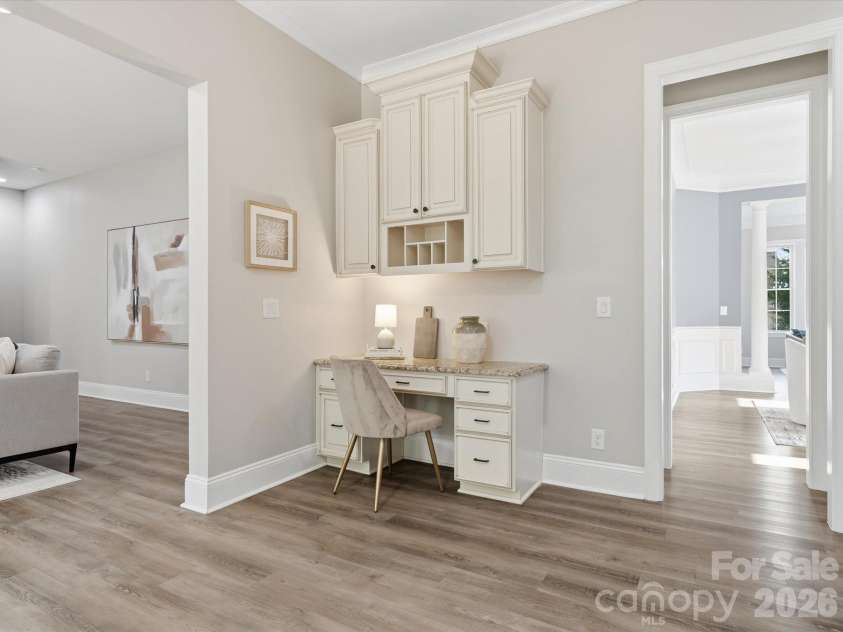 1004 Viscount Drive, Matthews, NC 28104.  MLS# CAR4404468, YatesRealty ID 43547. 