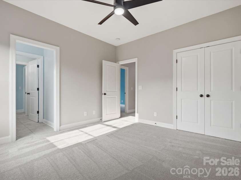 1004 Viscount Drive, Matthews, NC 28104.  MLS# CAR4404468, YatesRealty ID 43547. 